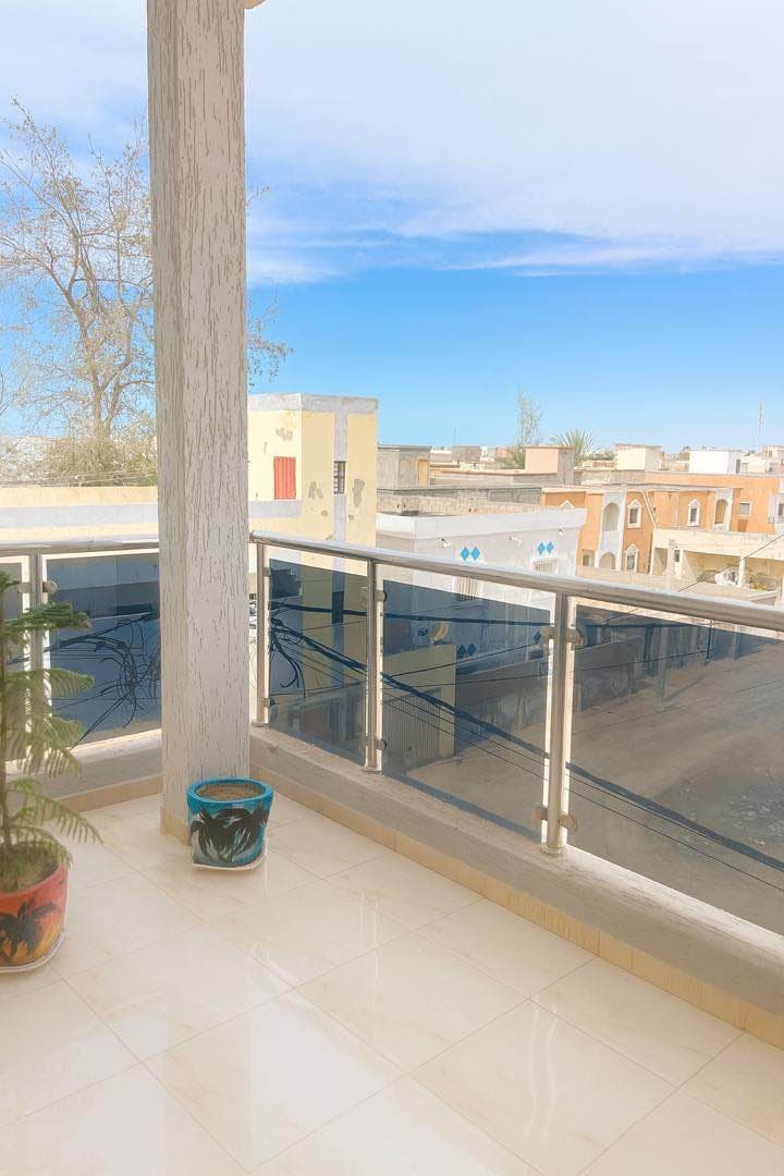 Appartement raffiné avec 2 chambres –  Chez Souad à la Cité Plage 8