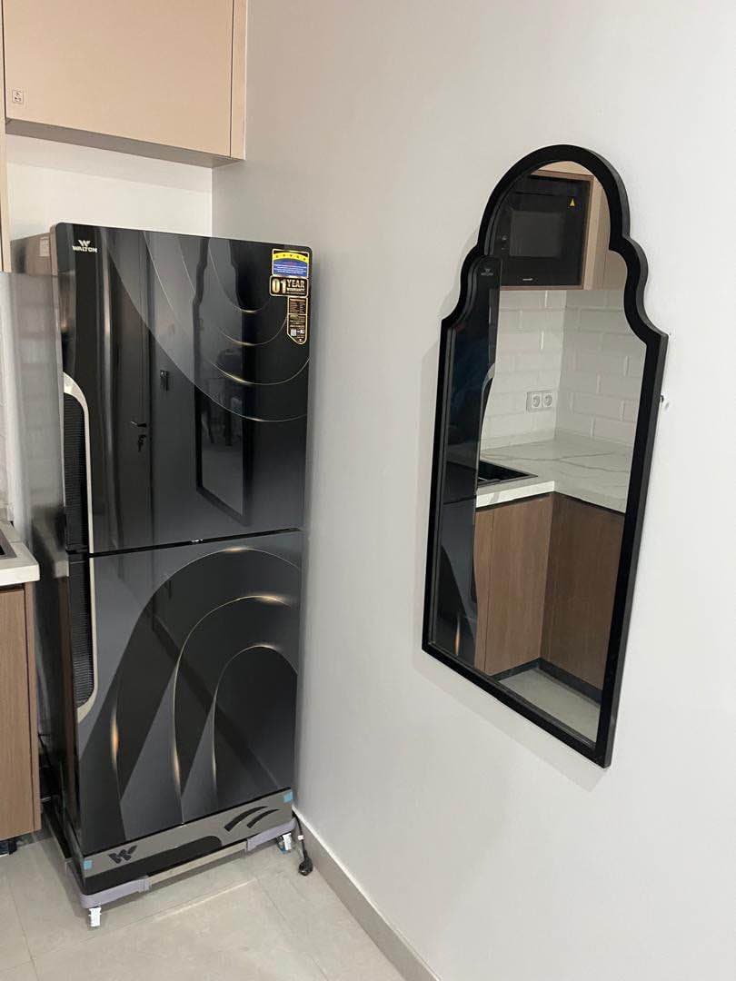 Studio meublé moderne à Point E 5