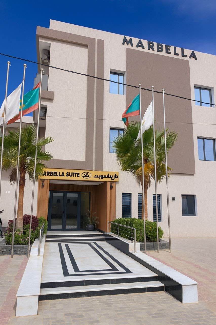 Suite Royale d’Exception – Élégance Mauritanienne à l’Hôtel Marbella 13