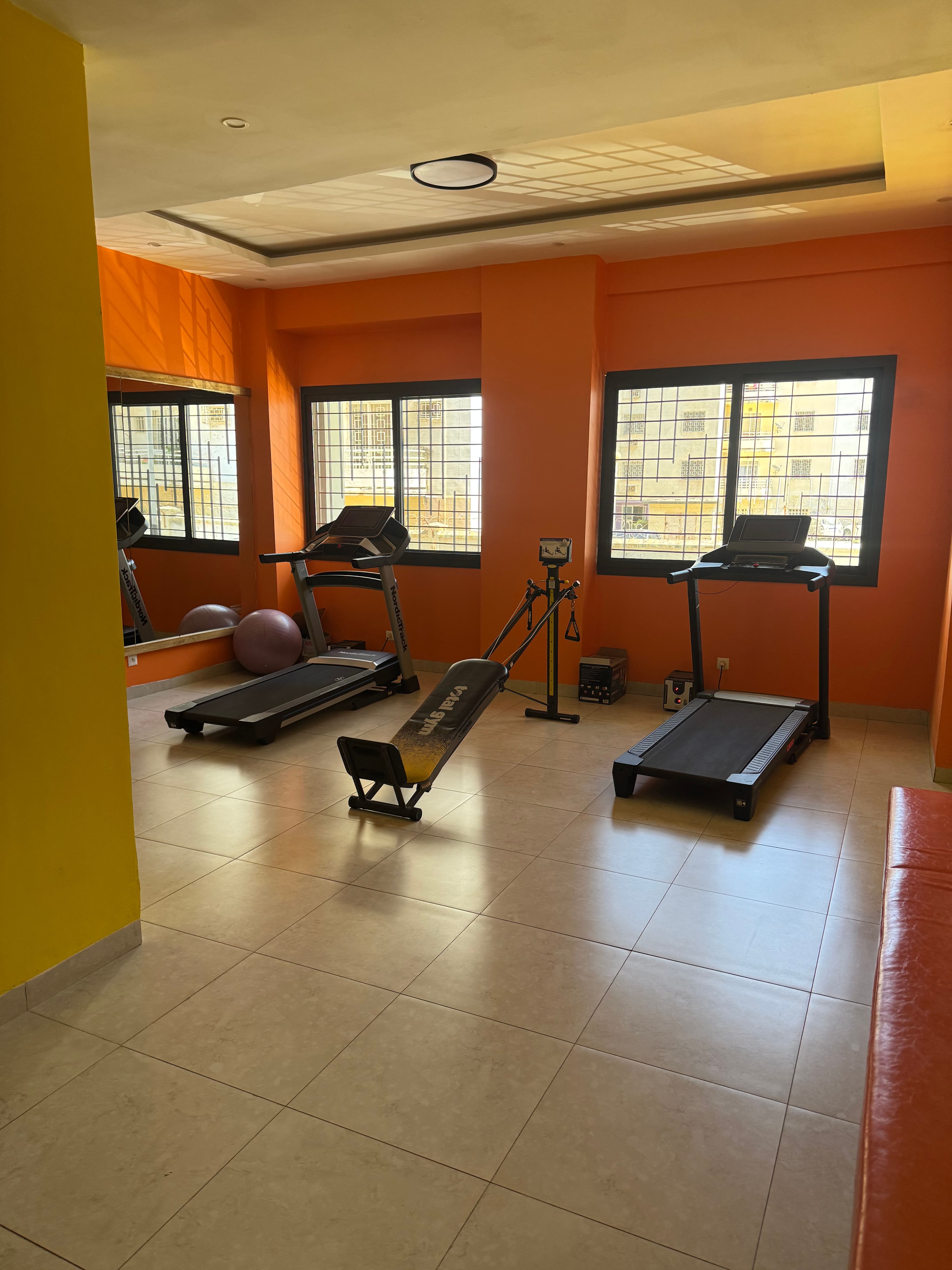 Appartement meublé haut standing – Mermoz, Dakar 8