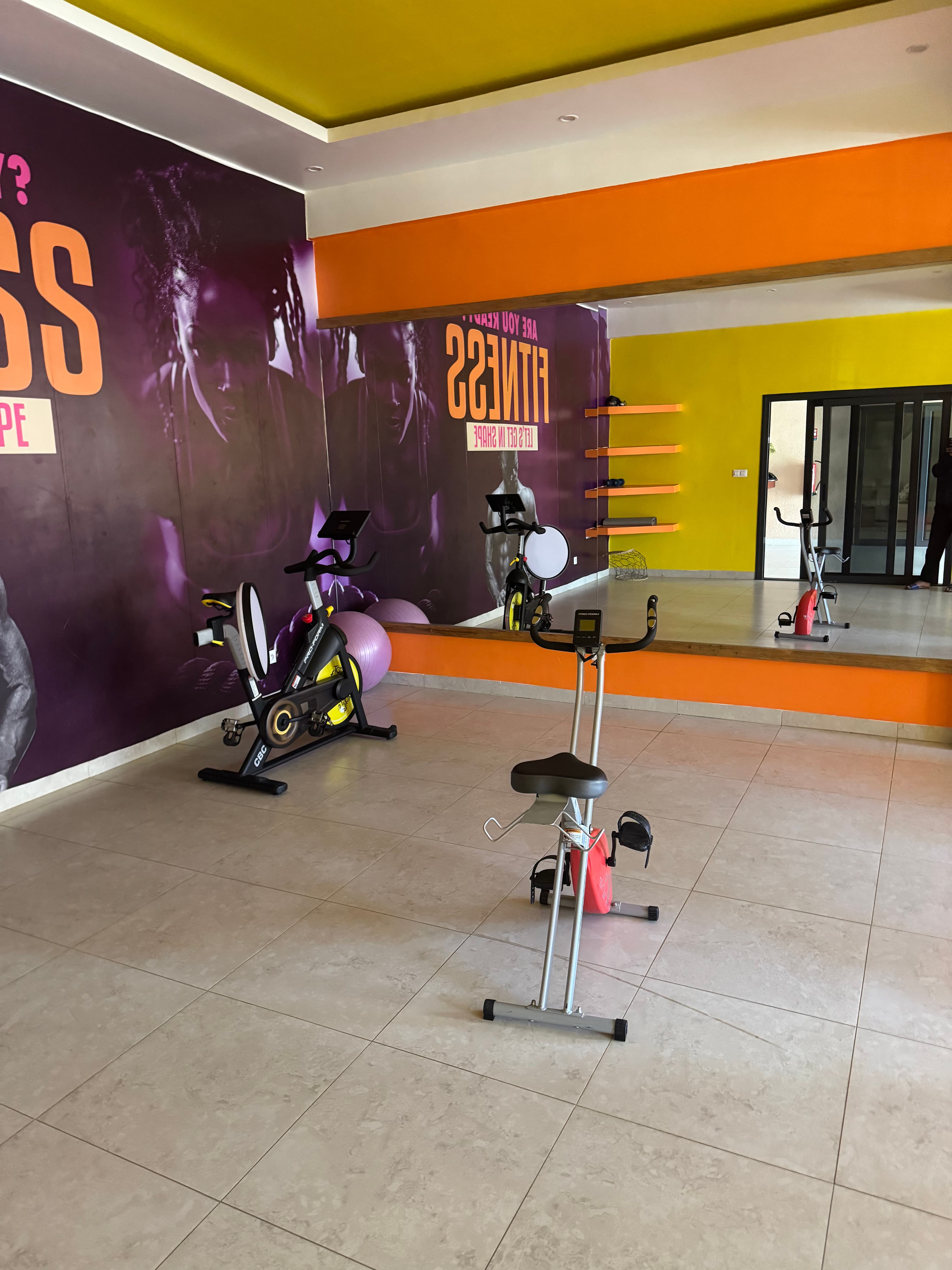 Appartement meublé haut standing – Mermoz, Dakar 9