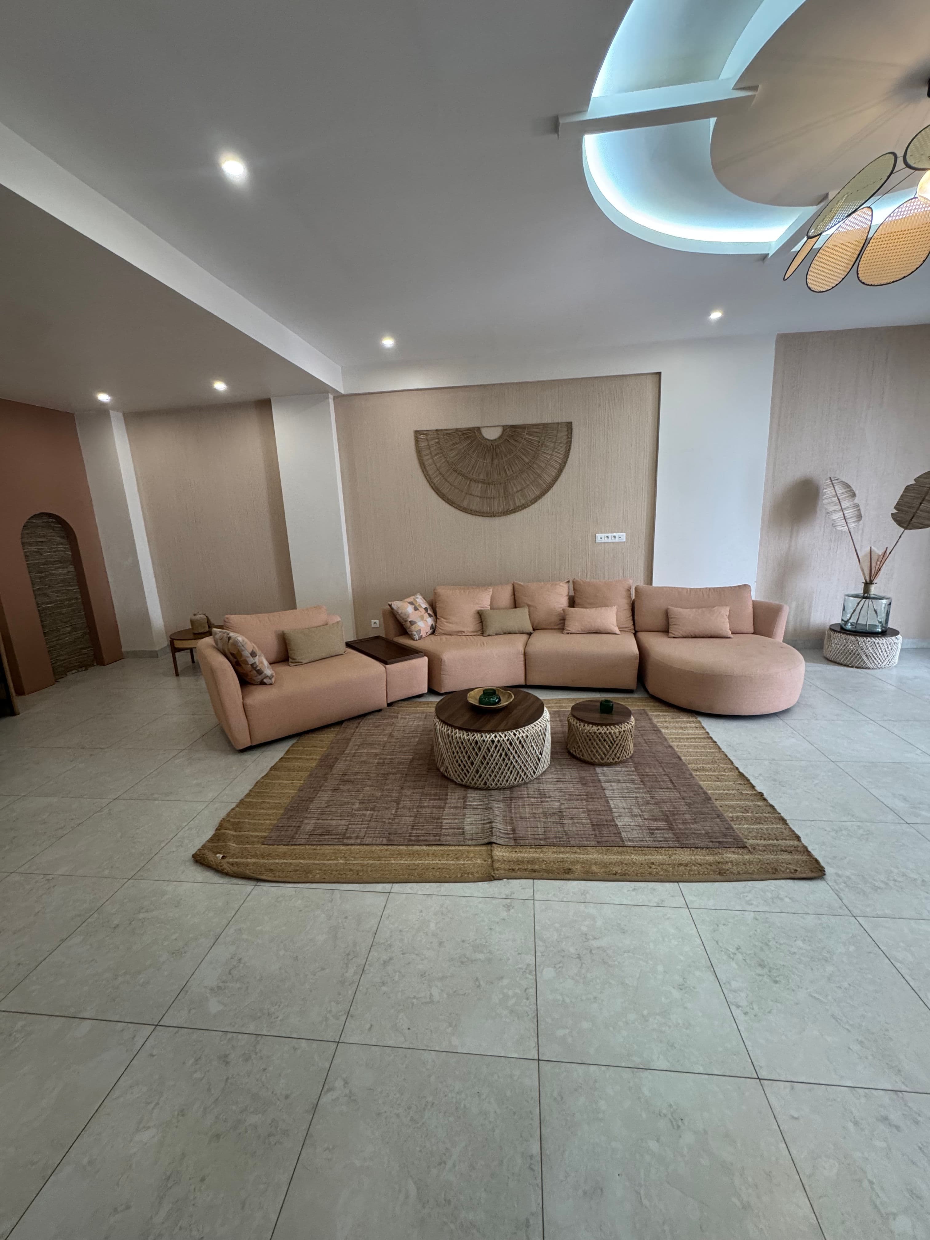 Appartement meublé haut standing – Mermoz, Dakar 12