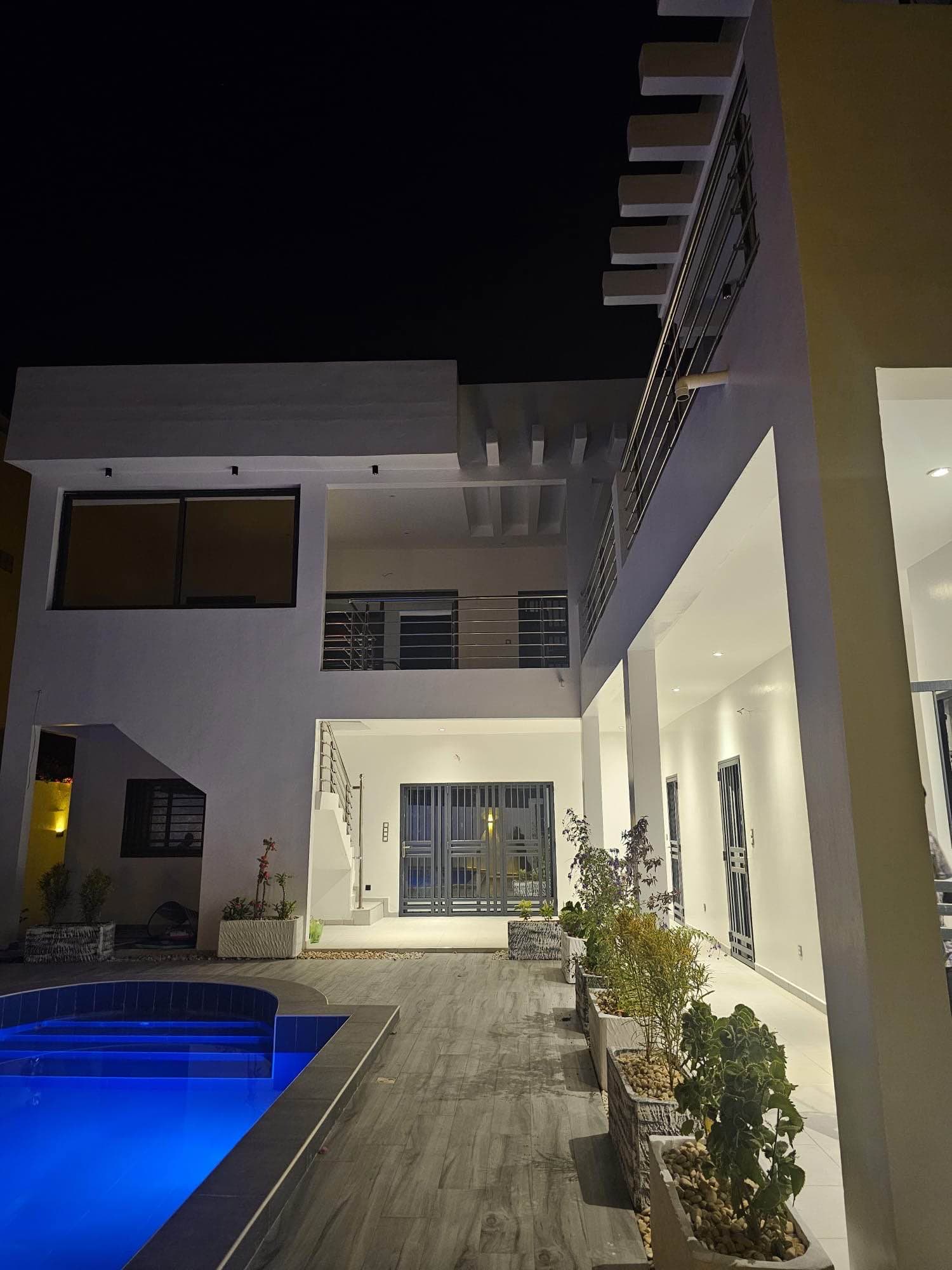 Villa moderne à louer – Ngaparou Médina 2