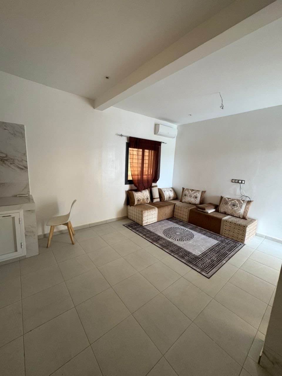 Villa moderne à louer – Ngaparou Médina 5