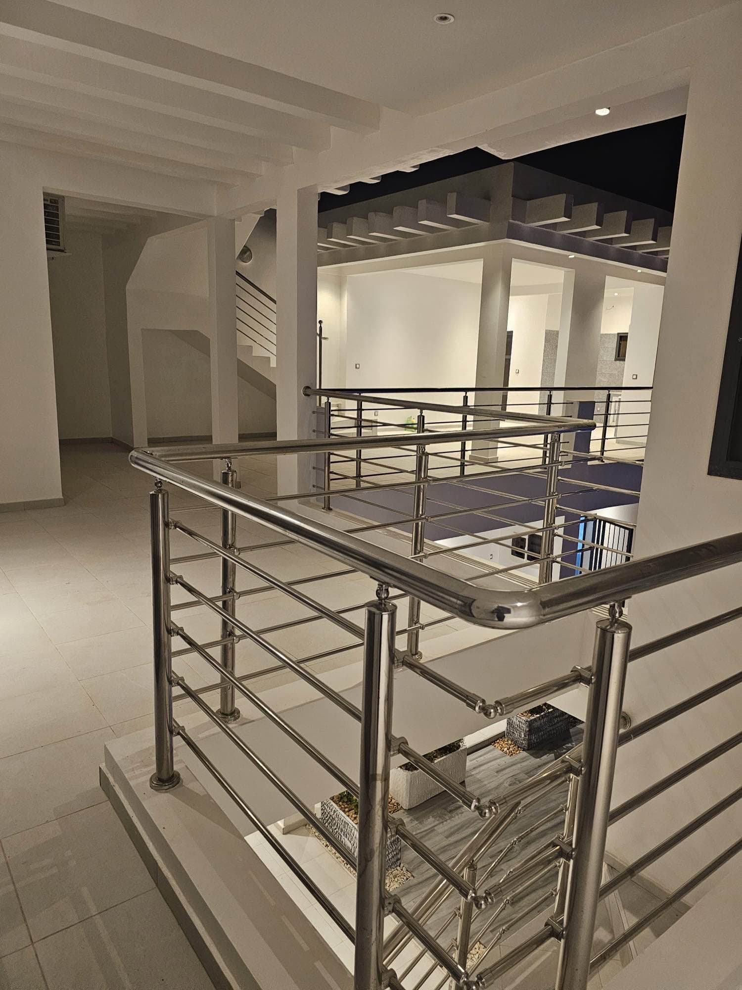 Villa moderne à louer – Ngaparou Médina 6