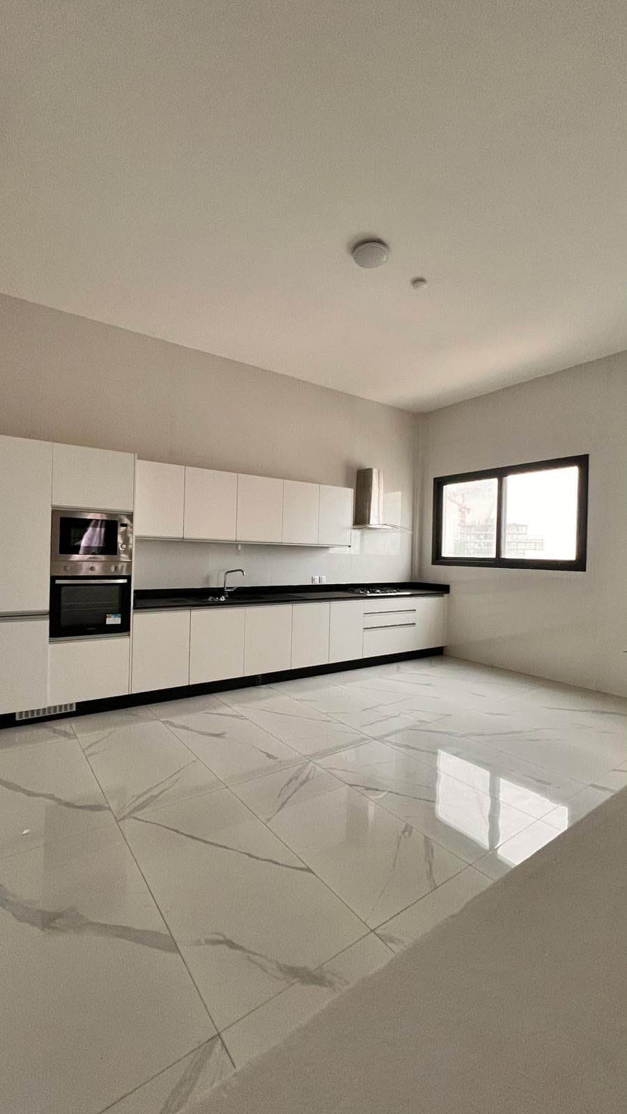 Duplex de Luxe 5 Chambres au Point E – Dakar | Confort, Calme & Emplacement Premium 3