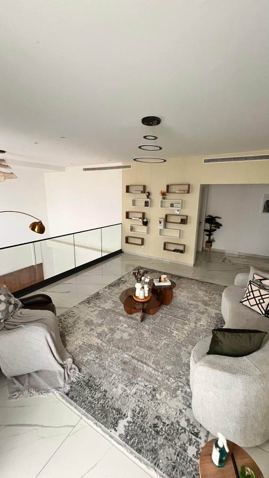 Duplex de Luxe 5 Chambres au Point E – Dakar | Confort, Calme & Emplacement Premium 13