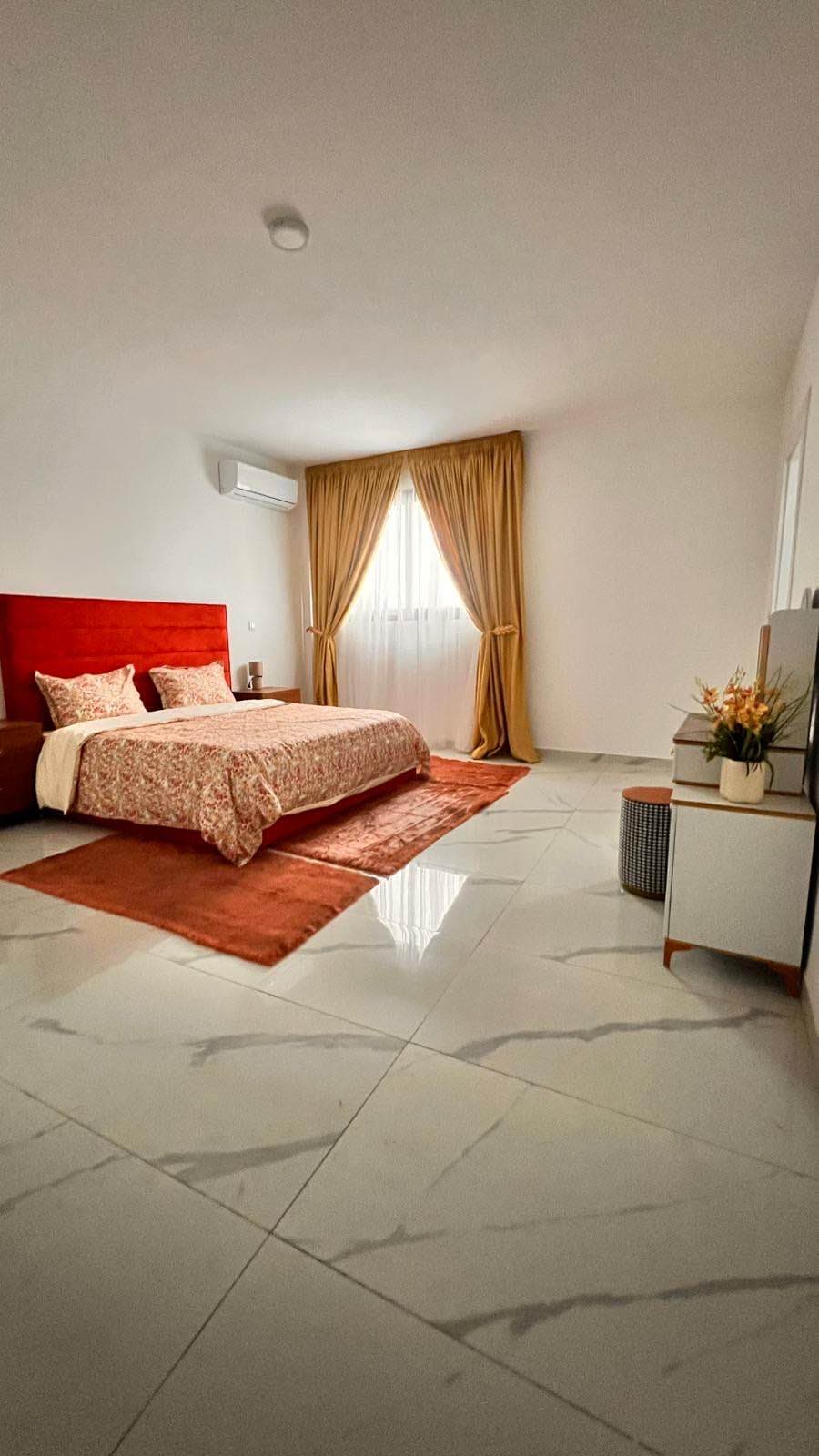 Duplex de Luxe 5 Chambres au Point E – Dakar | Confort, Calme & Emplacement Premium 15