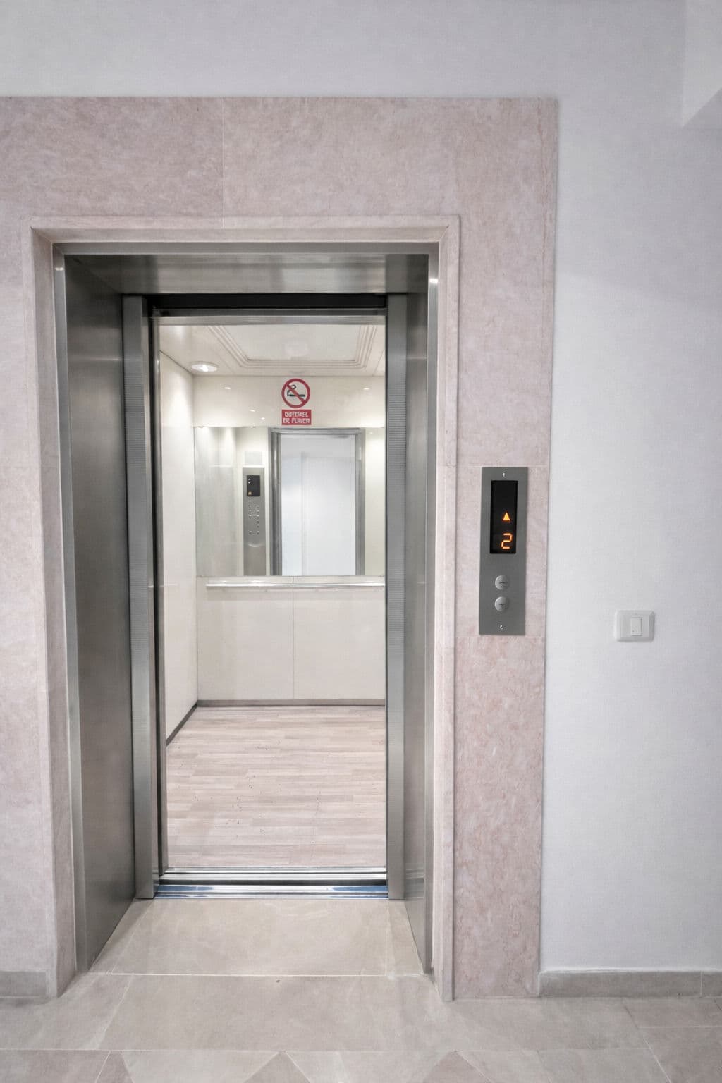 Studio Meublé Moderne au 2ᵉ Étage – Résidence Belvédère 8