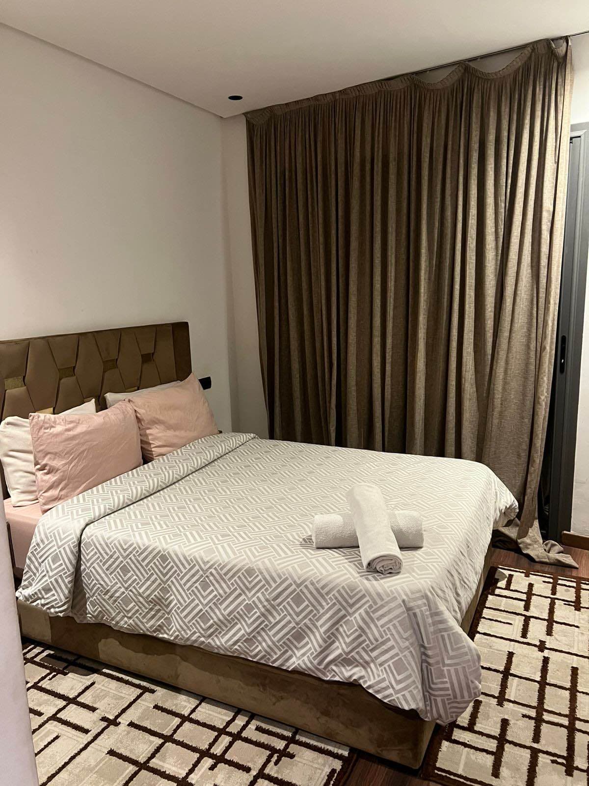 Studio Élégant Haut Standing – Proximité Socrate & Boulevard Yacoub El Mansour 8