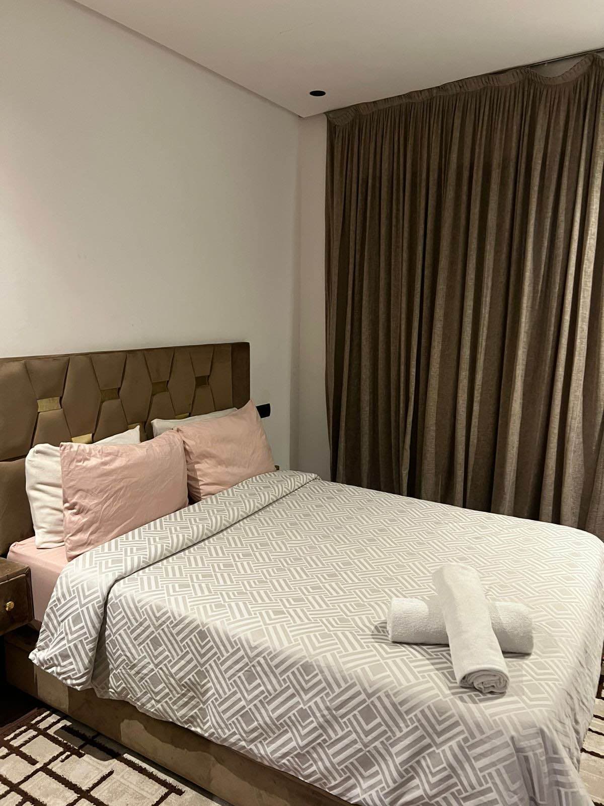 Studio Élégant Haut Standing – Proximité Socrate & Boulevard Yacoub El Mansour 9