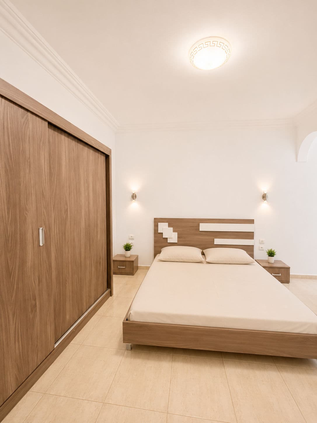 Appartement Spacieux 2 Chambres à l’Îlot K | Double Salon, Terrasse & Garage Sécurisé 12